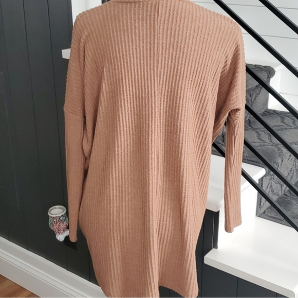 Waffle Texture Oversized Top - Picture 4 of 6